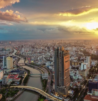 Tình hình kinh tế - chính trị Việt Nam 2025: Xu hướng và thách thức